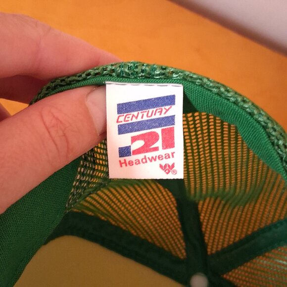 Vintage 1980s Emerald Oilfield Construction Edmonton Green 3 Stripe Trucker Hat - Picture 9 of 13